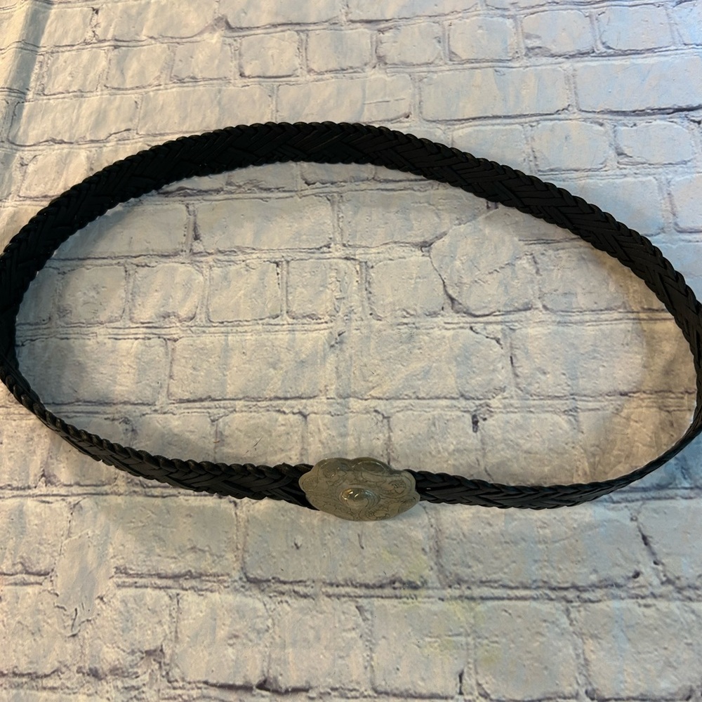 VINTAGE MOROCCO BLACK WOVEN LEATHER WOMENS BELT HAMMERED FLOWER BUCKLE - Picture 8 of 12